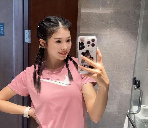 小辛怡妈妈刘娇丽照片,小辛怡妈妈的温馨瞬间